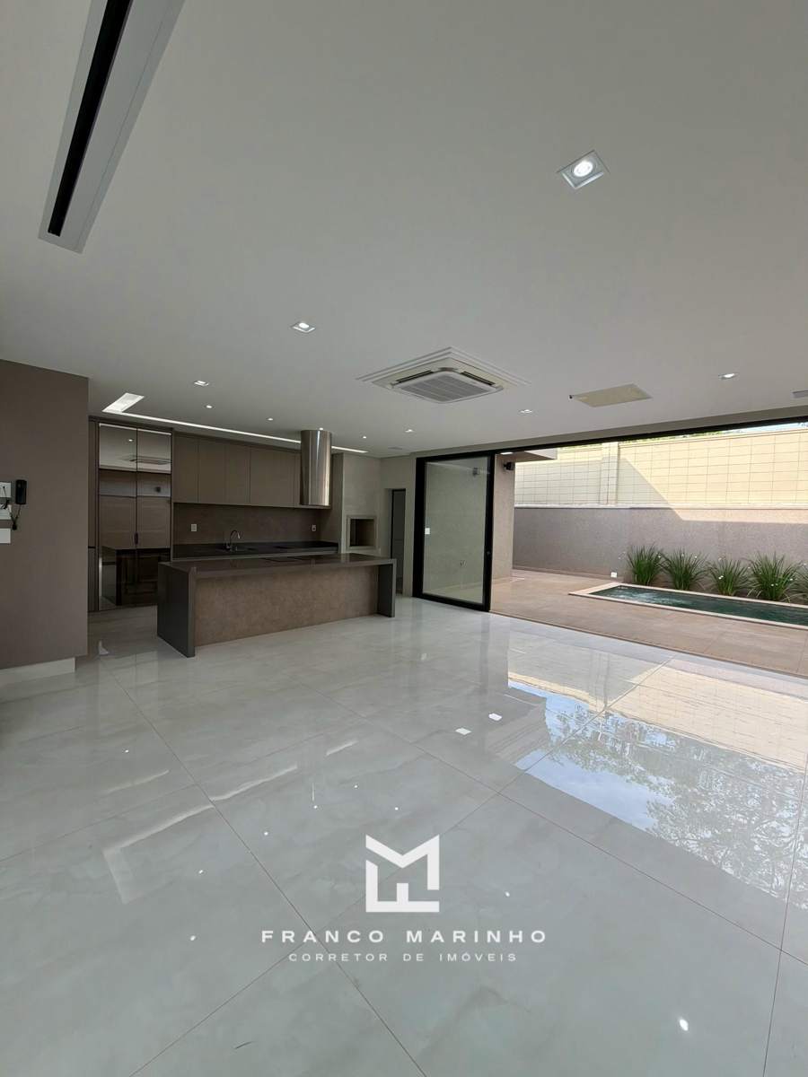 Cozinha gourmet com vista para a piscina