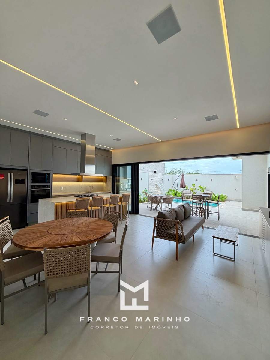 Living, cozinha e varanda integrados, abertos para a piscina