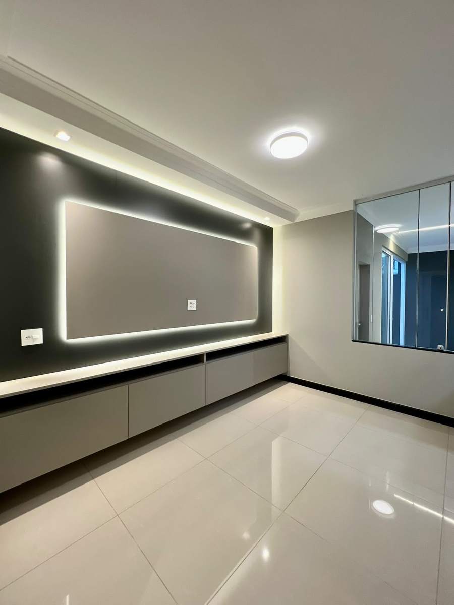 Home com painel em LED
